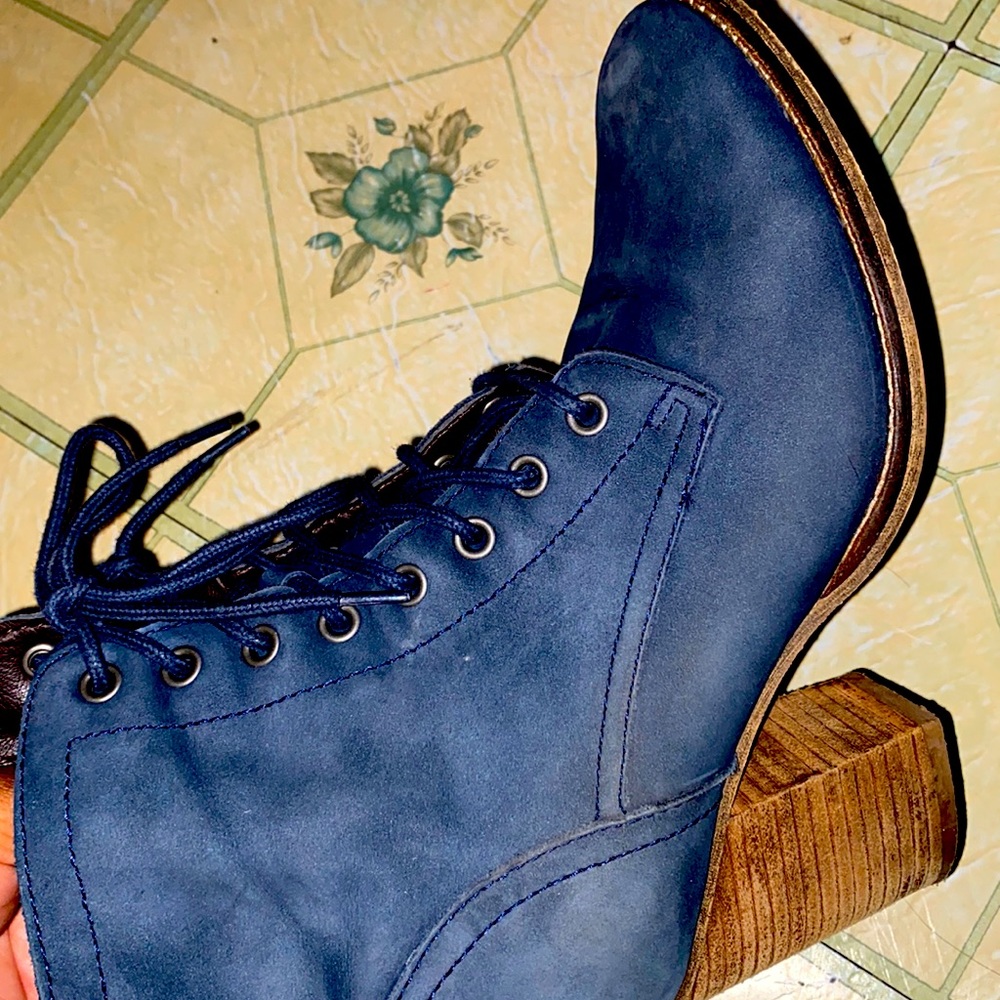 Steve Madden boots